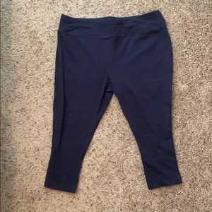 NWOT Navy Yoga Capris